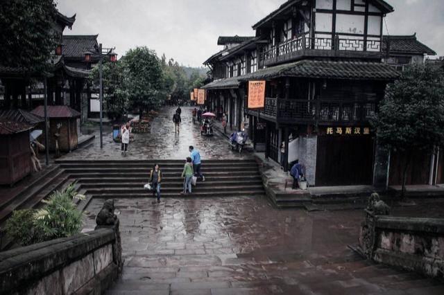 无人的神秘村